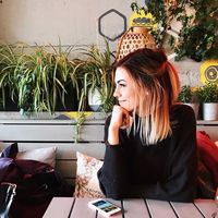 Réka Almay的照片