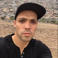 Nikolas Ruiz的照片