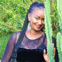 Carolyne Ndarwa's Photo