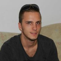 Адријан Љубен的照片