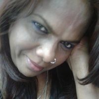 elizabeth  mya的照片