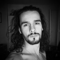 Julien Castel的照片