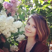 Anastacia Molokova's Photo