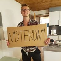 Victor Niedermann Roman的照片