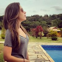 Yanka Pirondi's Photo