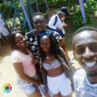 Edgar Mugees的照片