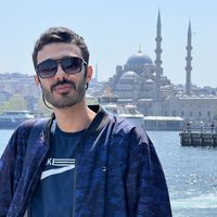 Sadegh Heshmat pour's Photo