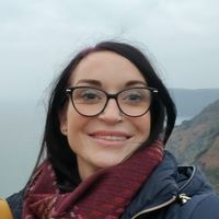 Kate Blunsum's Photo