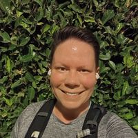 Gina Perkins的照片