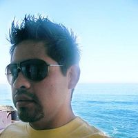 Luis Estrada的照片