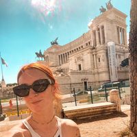 Constanza Azarloza's Photo