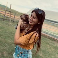 Giselle Bernal的照片