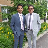 Hassan Riaz的照片