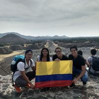 Federico Higuera的照片