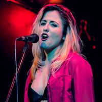 Antonella Noralí Schiavoni's Photo