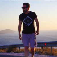 Nail Emiroğlu的照片