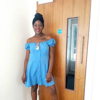 Alexandra Obonyo的照片