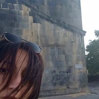 Arusi Siradeghyan's Photo