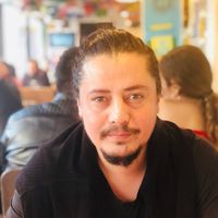 Ozan Güzle的照片