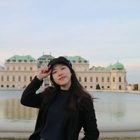 Angelina Lianny's Photo