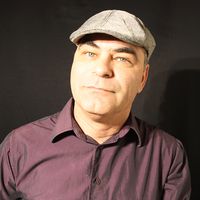 DAVID POULALION的照片