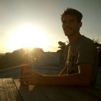 Moritz Amani的照片