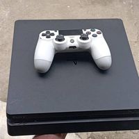 Manuela Ayingono的照片