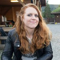 Monika Halsan's Photo