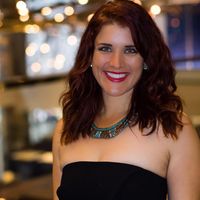 Anya Alvarez的照片