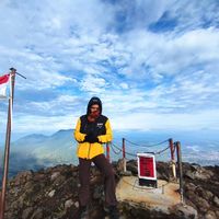 Qhindi Yanuar's Photo