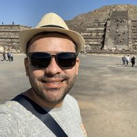 Yury  Allyson的照片