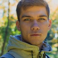 Adrian Khrapitski的照片