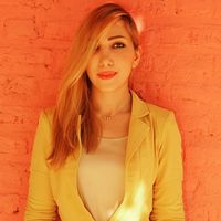 nazanin karimi的照片