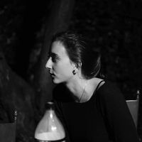 Marie Marcaillou的照片