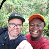 Fotos de Alusine Fambulleh