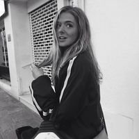 Paula Castella's Photo