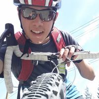 Jaxom Moore的照片