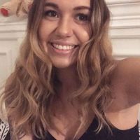 Angela Brad的照片