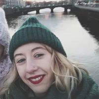 Iseult Mc Nulty的照片