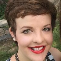 Alice Henningsen的照片