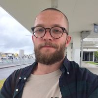 Jason Lomas的照片