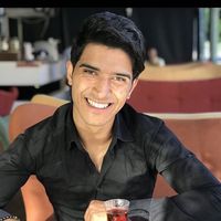 Fatih Mehmet Acoglu的照片