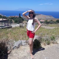 Ece Ysl's Photo