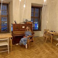 Margaret Sadow的照片