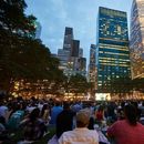 Foto de Outdoor Movie At Bryant Park - Cinema Paradiso