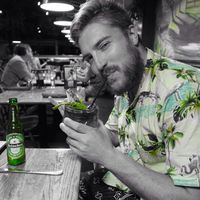 Iän Bengsön的照片