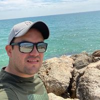 John Urzola的照片