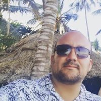 Cristian Toro的照片