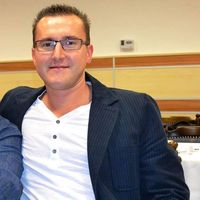 Pacza András的照片