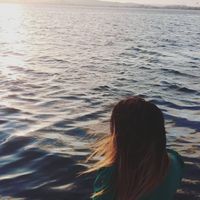 Selina Sola的照片